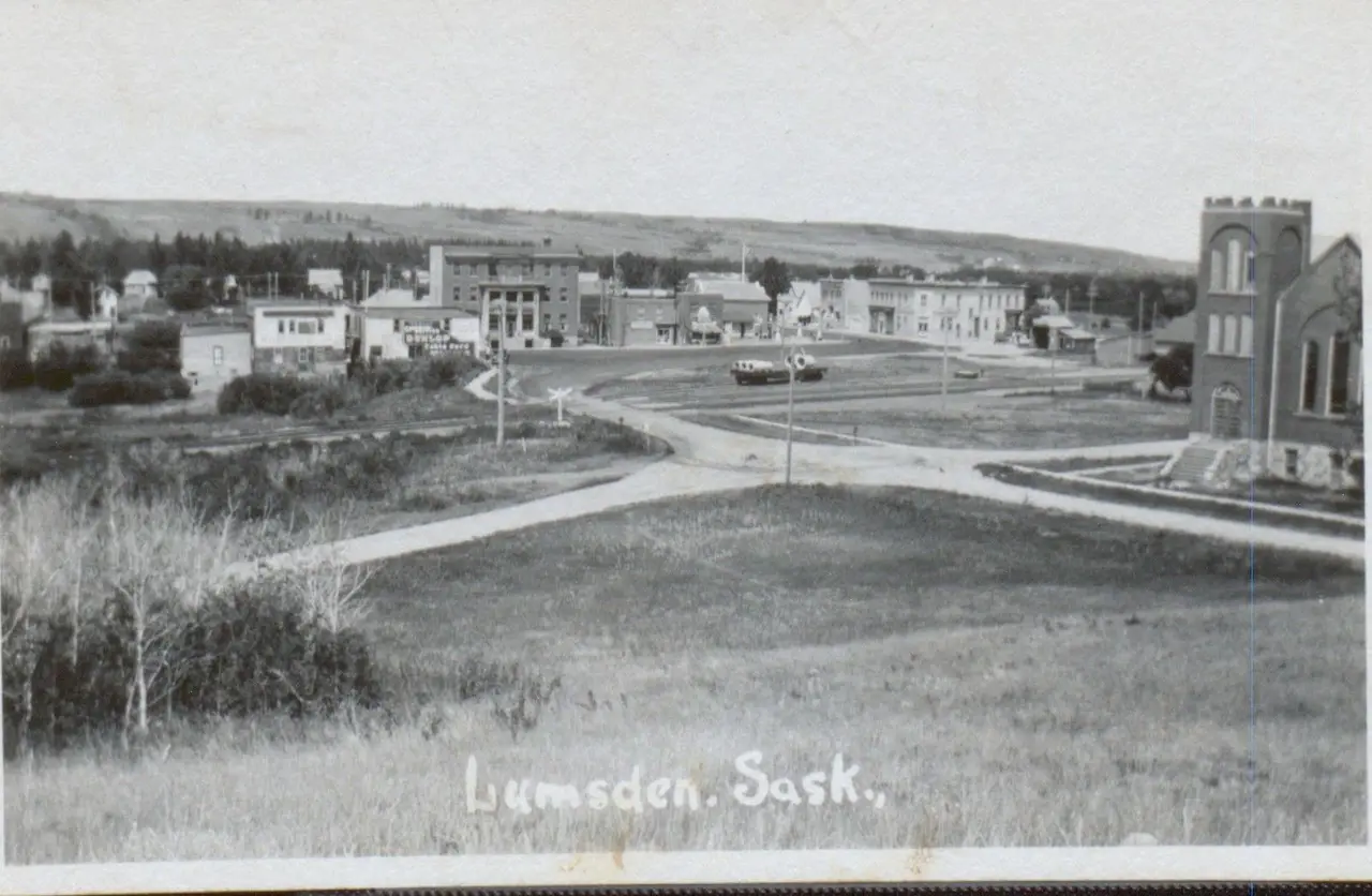 View over Lumsden from the hill, about 1930